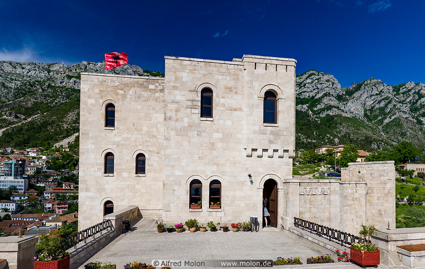 21 Skanderbeg museum