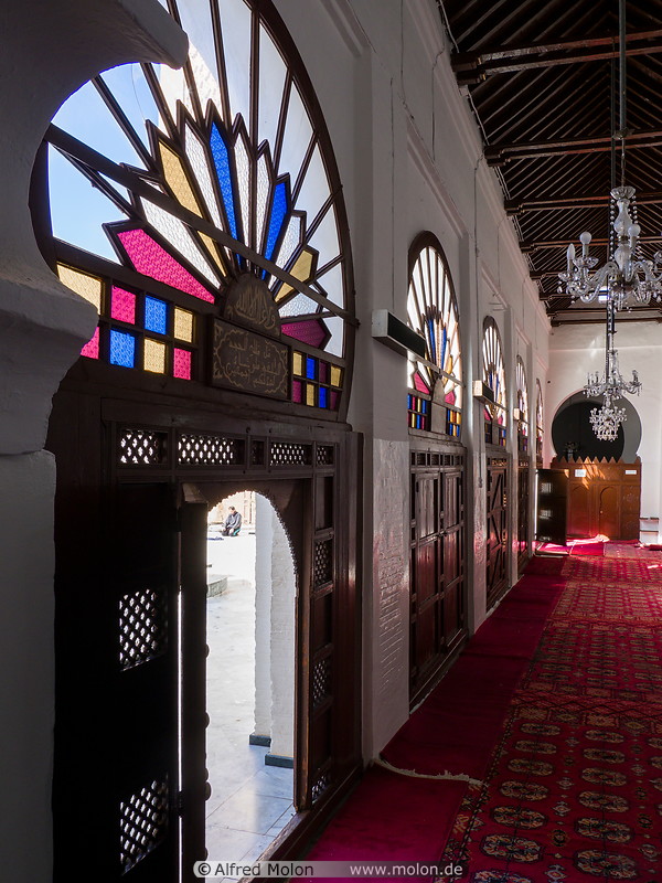 37 Grand mosque prayer hall