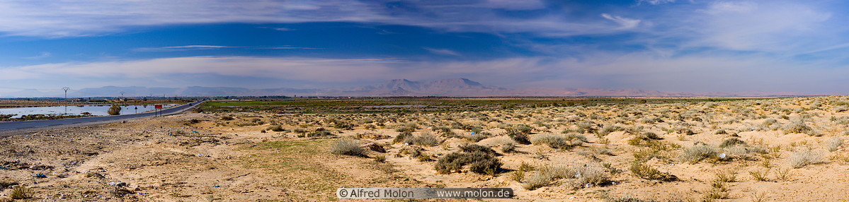 02 Western desert near in Chott el Hodna