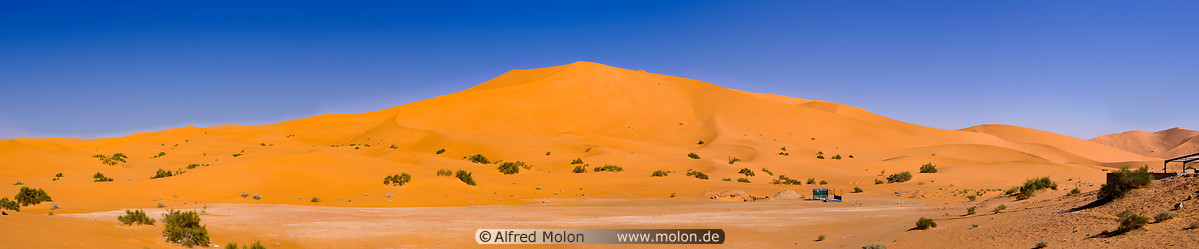 27 Orange sand dunes in Daerah Kerzaz