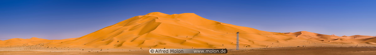 28 Sand dunes in Daerah Kerzaz