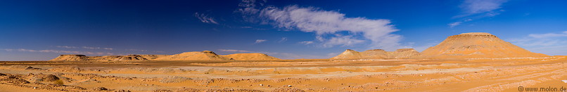 21 Western desert near El Golea