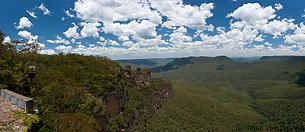 37 Blue Mountains and Three Sisters