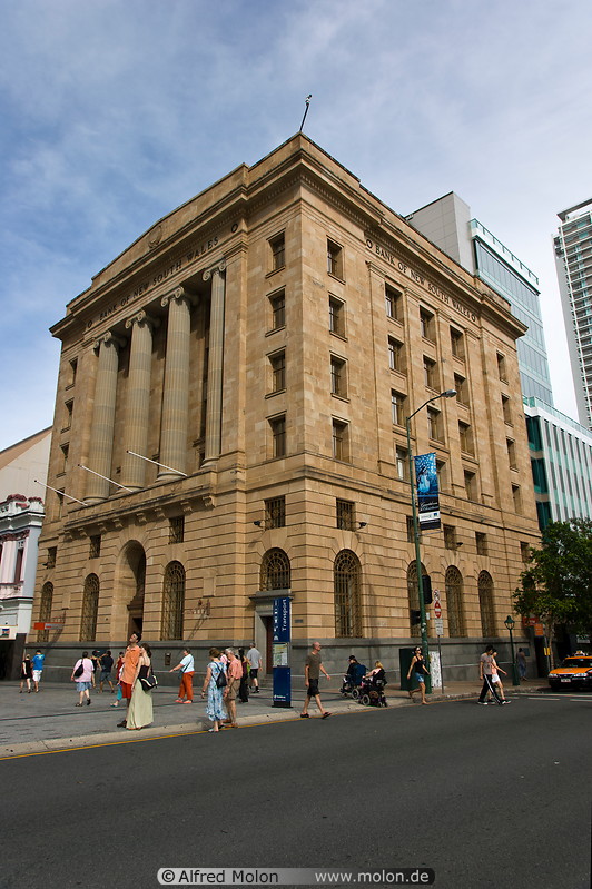 05 Bank of New South Wales