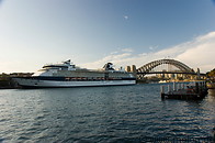 09 Cruise ship and Harbour bridge