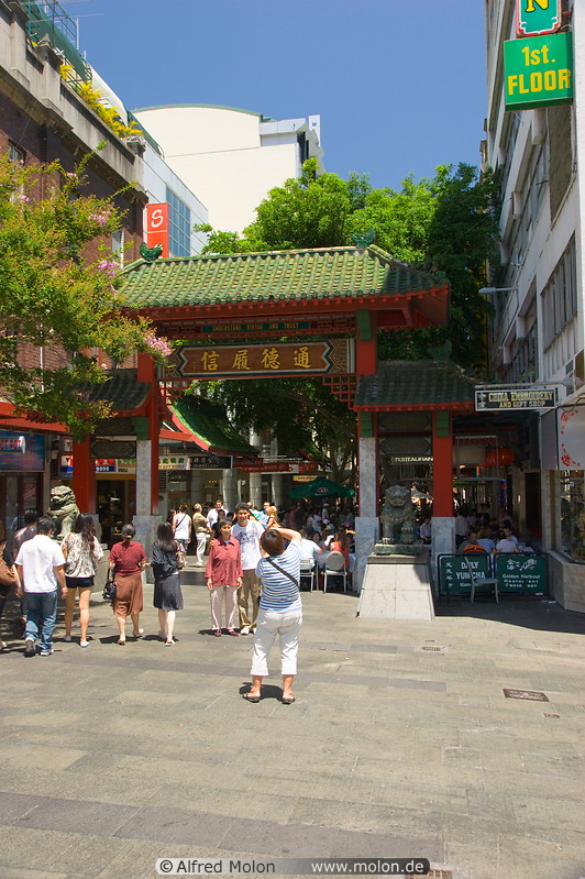 07 Entrance to Chinatown