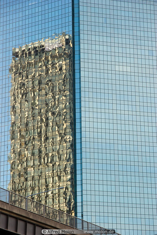 16 Skyscraper reflection