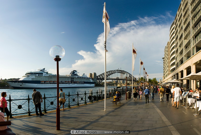 05 Sydney cove waterfront