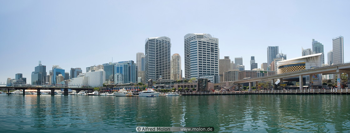 07 Business district from Darling harbour
