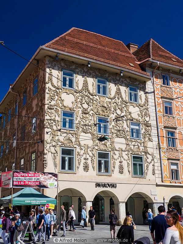 51 Building on Hauptplatz
