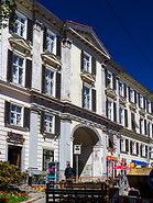 23 Gate to Schlossberg on Karmeliterplatz