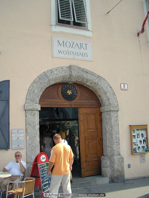 04 House of Mozart