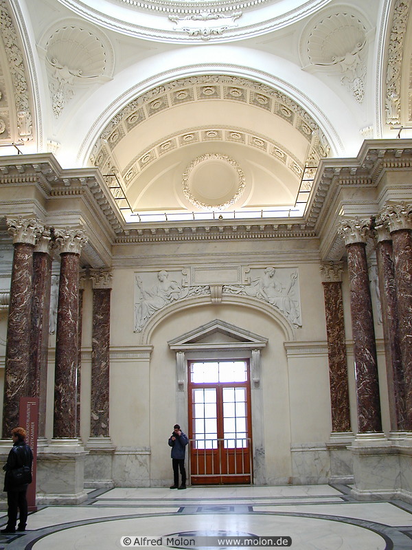 04 Ethnology museum - interior