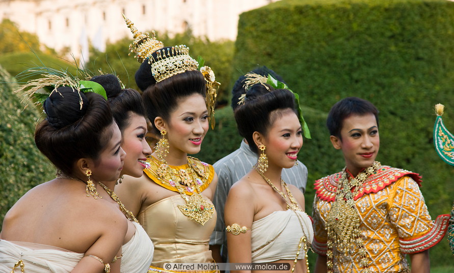 08 Group of Thai dancers relaxing off-stage