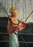 04 Thai dancer