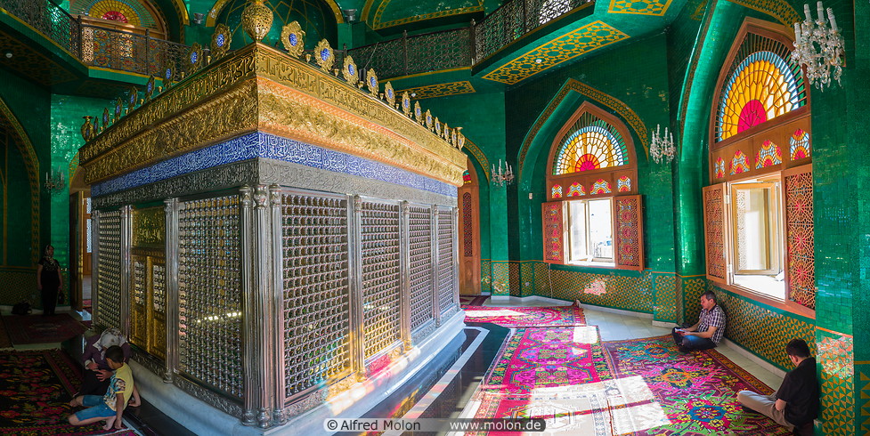 09 Prayer hall with tomb
