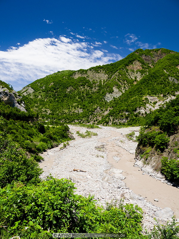 02 Ghirdiman river