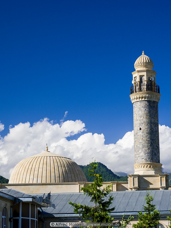 10 Qabala mosque