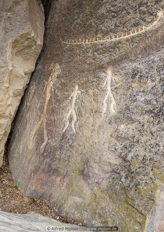 12 Petroglyphs of people