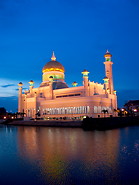 07 Mosque with golden domes and pond