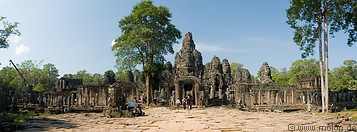 02 Panorama view of Bayon temple