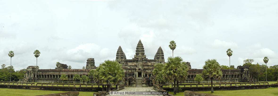 31 Angkor Wat