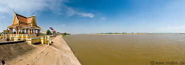 12 Tonle Sap river