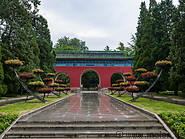 32 Ritan temple gate