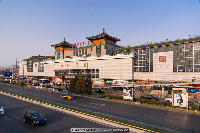 05 Hongqiao market