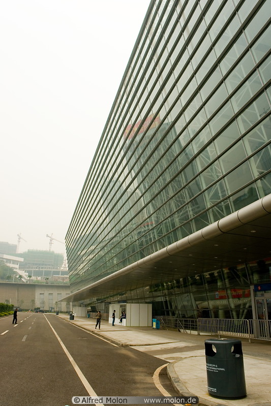 08 Exhibition hall with steel glass facade