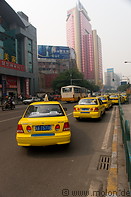 09 Yellow taxis and skyscrapers