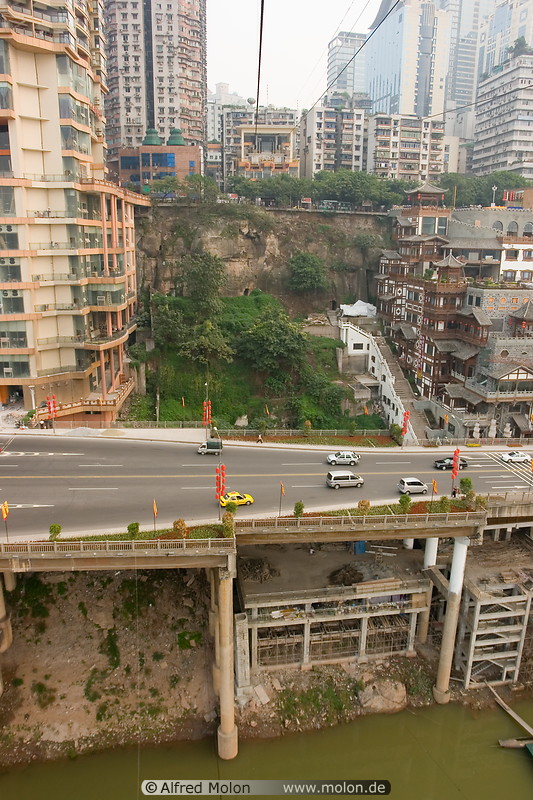 02 Elevated road and riverbank with buildings
