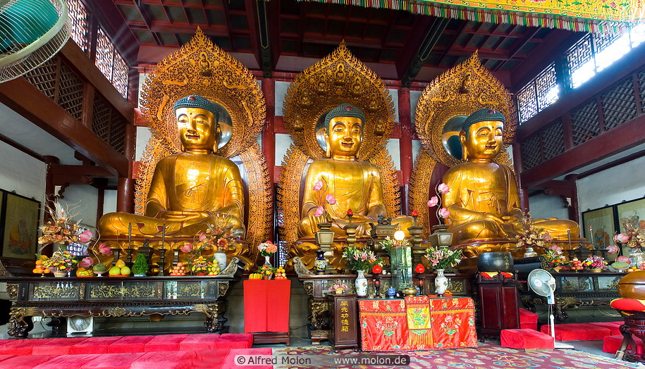 08 Buddha statues