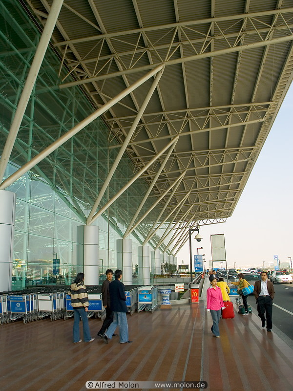 02 Shenzhen International Airport