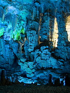 19 Stalactites and other rock formations