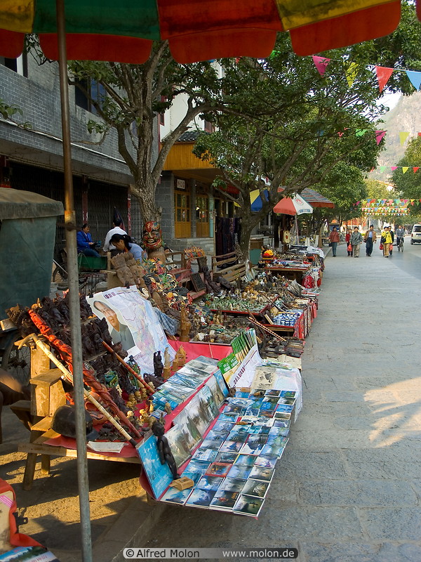 04 Street with souvenir stalls