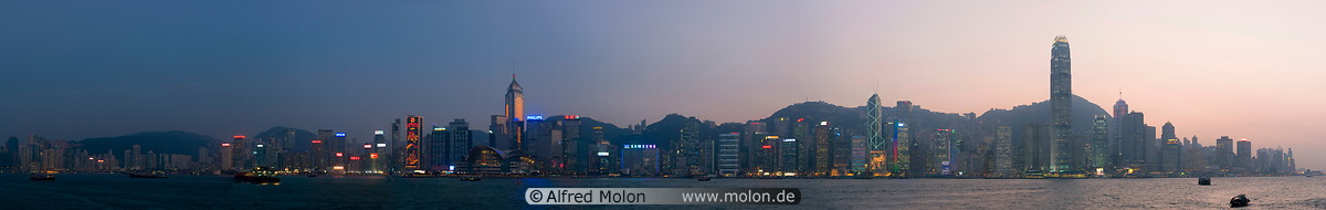 15 Hong Kong skyline at sunset