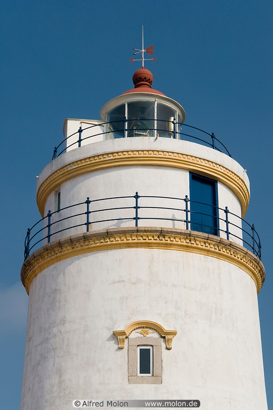 18 Guia lighthouse