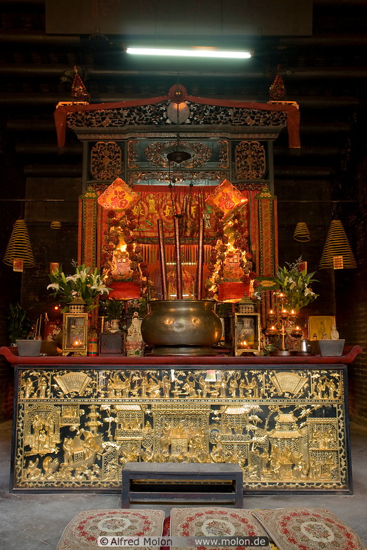 07 Altar in Tin Hau temple