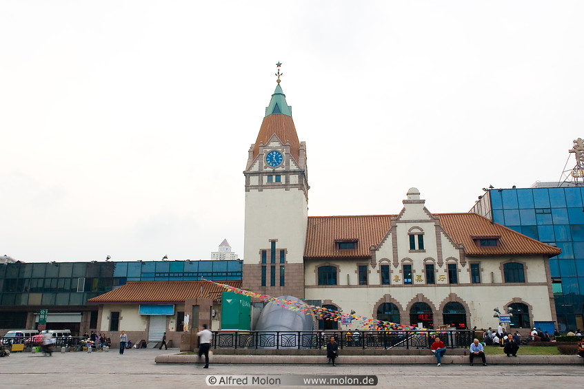 10 Railway station