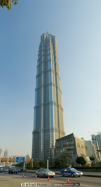 04 Jin Mao tower