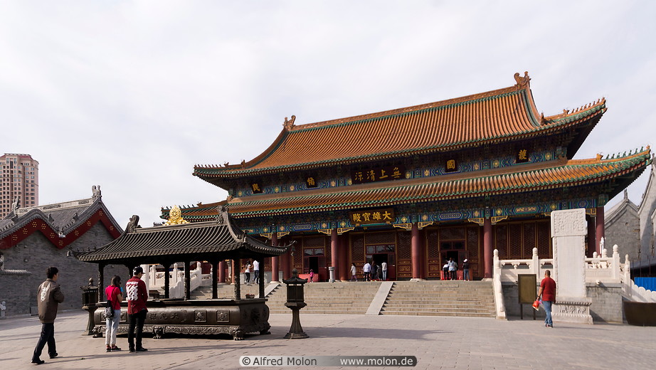 13 Chinese temple