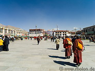 03 Barkhor square and Jokhang temple