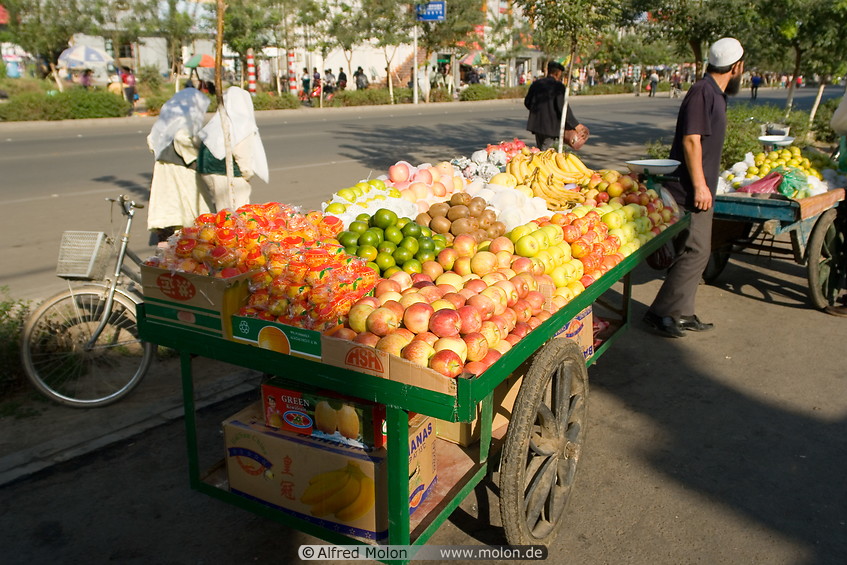 14 Fresh fruits stall