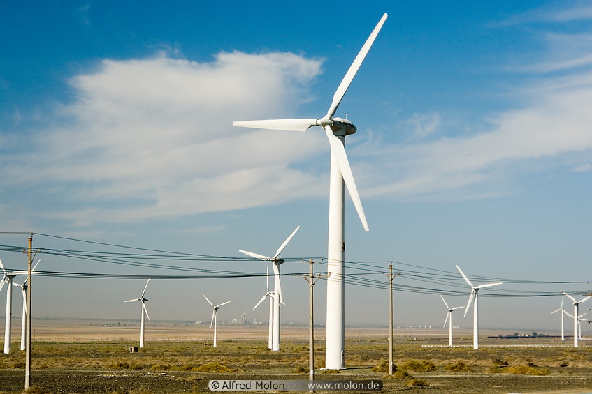 04 Wind farm and turbines