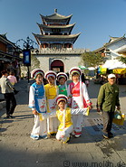 02 Bai girls in traditional dress