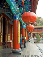 28 Red columns and Chinese lantern