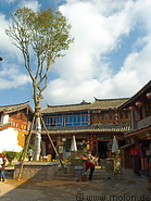 03 Square and Naxi houses