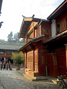 13 Naxi house facade