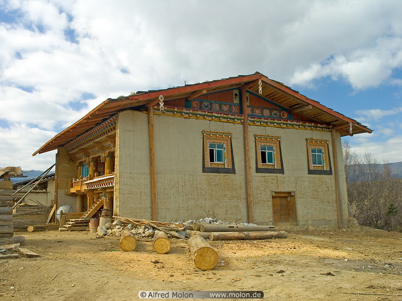 02 Tibetan house
